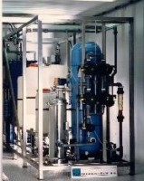 Reverse osmosis filtration systems