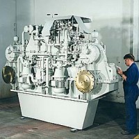 Twin-Engine Marine Gear Units 